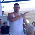 Jokić slavi i gleda konje u Somboru, a NBA mu spremio paklen doček: Odmah najteži rival, igraće derbi na startu