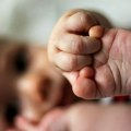 U Novom Sadu za jedan dan rođeno 26 beba, među njima i bliznakinje