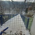 U potpunosti zatvoren viseći most u starom Priboju