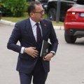 Predrag Mijatović stigao na sudbonosnu Skupštinu Partizana, evo šta je nosio u ruci