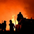 Veliki požar kod Soluna i dalje bukti: Evakuisani stanovnici, priveden osumnjičeni