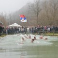 Plivanje za Časni krst održano i na Dulenskom jezeru