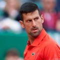 Novak prešao prvu prepreku: Mučio se najbolji teniser sveta protiv Francuza! (video)