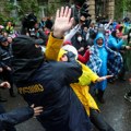 Грузија: Усвојен контроверзни „закон о страним агентима", нови протести и туча у скупштини