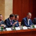 Vučić: Služenje vojnog roka je velika stvar za Srbiju; Mali: Ovo je ključni korak u jačanju bezbednosti FOTO