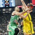 Slukas vodio, Nan se probudio na vreme: PAO srušio Fener