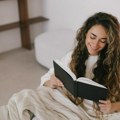 Knjige koje popravljaju raspoloženje: Najbolji romani za instant dozu sreće