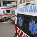 Svađa u saobraćaju prerasla u tuču Vozač golfa tukao muškarca po glavi pištoljem u Resniku: Hitno ga prevezli u Urgentni!