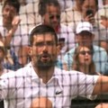 Frustrirani Novak se „svađao“ sa mrežom (VIDEO)