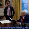 Судски удар на трампову извршну наредбу: Колективна тужба против наредбе о укидању деци права на држављанство по рођењу