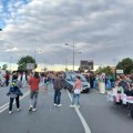 Performans "Trka privilegija" večeras kod Varadinskog mosta: Pobednika očekuje poklon
