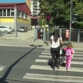 10 minuta: Početak nove školske godine donosi i pojačan intenzitet saobraćaja u zonama škola