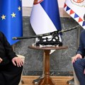 Stiven Sigal sa sinom kod Vučića, povod - „Red zmaja“