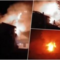 Porodična kuća na Voždovcu u plamenu Buktinja se rasplamsala na sve strane, vatrogasci spašavali stanare! Stravični prizori…