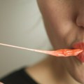 Žvake su se žvakale i pre 6.000 godina: Pronađeni ostaci koji su otkrili za šta su korišćene i od čega su pravljene čak u…
