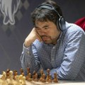 Hikaru se baš muči, Karuana nepobediv - Uzbekistanac iznenadio