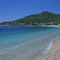 Plaže u Crnoj Gori koje su za 2026. godinu dobile prestižnu plavu zastavicu: 36 kupališta gde je voda savršeno čista