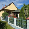 Umesto garaže u gradu, bolje kupiti ovo imanje: Kao raj na zemlji, u kući nije potrebno ni krečenje - evo šta sve dobijate za…
