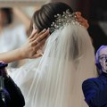 Top 5 pesama o muškarcima koji plaču za bivšom koja se udaje: Nisu imali hrabrosti, pa izgubili ljubav života
