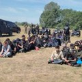 Policija na području Sombora našla 382 ilegalna migranta, Sirijac uhapšen zbog posedovanja droge