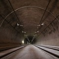 Oko 40 radnika zarobljeno u urušenom tunelu u Indiji