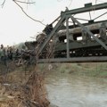 25 Godina od NATO bombardovanja putničkog voza u Grdeličkoj klisuri: Poginulo najmanje 15 putnika, a među njima i dečak (6)