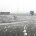 Zima i vejavica u srcu Evrope, narednih dana i do 30 cm snega: A na jugu Rusije leto, temperatura i do 32°c