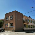 Dete udario automobil na pešačkom prelazu kod Osnovne škole „Josif Kostić“