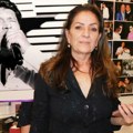 "Sinan mi je umro u zagrljaju" Ispovest udovice legendarnog pevača: Sabina otkrila sve o Sakićevim poslednjim danima