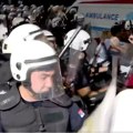 Zapadne medijske agencije izvestile o sukobima policije i demonstranata u Beogradu