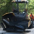 Mnogo znači svaki metar asfalta: Obnova saobraćajne infrastrukture na seoskom i prigradskom području Kraljeva