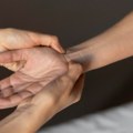 Na telu postoji tačka koja aktivira sreću: Evo kako i gde treba da pritisnete kada ste uznemireni