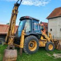 Nesvakidašnja krađa u Obrenovcu: "Odvezli" građevinsku mašinu vrednu preko 20.000€, policija i dalje traga za…