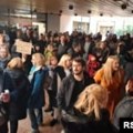 Protest u Novom Sadu zbog najave da će prosvetnim radnicima biti smanjene plate