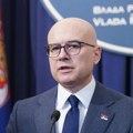 Vučević osudio širenje laži i teorija zavere o povratku predsednika Vučića iz SAD