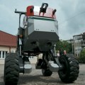 PREDSTAVNICI MAŠINSKOG FAKULTETA POSETILI TEHNIČKU ŠKOLU: Učenicima predstavljeni roboti, ali i studijski programi
