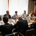 Brnabić sa ambasadorima Kvinte i EU: Iskrena zahvalnost na podršci koju nam pružaju po svim pitanjima FOTO