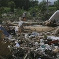 (FOTO) Jake kiše i poplave u Kini: Poginulo 30 ljudi, više od 80.000 evakuisano