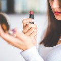 Ovo su najčešće greške u šminkanju zbog kojih bore izgledaju još dublje