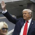 Početak finala Ju Es opena odložen zbog bezbedonosnih provera, na meč stigao i Donald Tramp koji je dočekan ovacijama i…