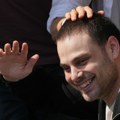 Oglasio se alon Ohel Prve reči državljanina Srbije - odveli ga u bolnicu, ovo je držao u rukama