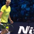 Federer se vratio na teren, ili ipak ne - to je samo Alkaraz: 1. teniser sveta izveo udarac u stilu Rodžera!