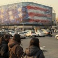 SAD i Iran između pregovora i pretnje ratom: Diplomatija preko posrednika, flota već na putu