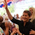 Ana Brnabić (SNS) o Vučićevoj turneji: Šta je krivično delo?