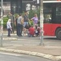 Detalji nesreće na Labudovom brdu: Majka je držala ćerkicu (3) za ruku a onda je naišao autobus, obe prebačene u Urgentni…