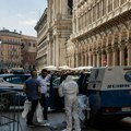 Muškarac oduzeo sebi život skokom sa Milanske katedrale, onda je otkrivena stravična istina: "Izbo ga je nožem, policija ga…