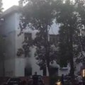 Drama u Novom Sadu: Stan u potpunosti izgoreo, komšije u neverici posmatrale prizor (Video)