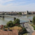 Danas sunčano i toplo sa slabim i umerenim vetrom, temperatura do 33 stepena