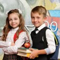 Stižu dve nove pomoći za najmlađe Novčana podrška i do 10.000 dinara, biće i besplatnih udžbenika