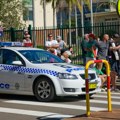 Uzbuna u školi! Evakuišu đake i nastavnike, policija na licu mesta